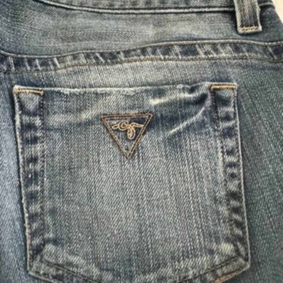 Guess Premium Low-Rise Medium Wash Boot Cut Jeans - Picture 15 of 16